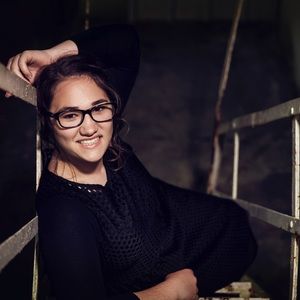 Meet your Posher, Brooke